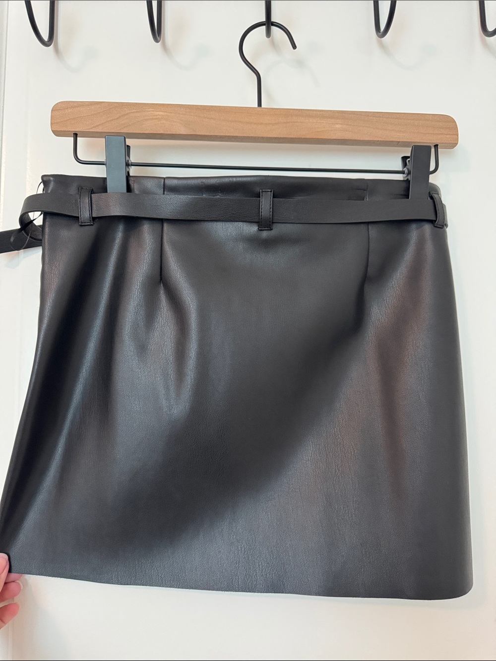 MNG MANGO Faux Leather Black Mini Skirt with Belt NWT Women XS - Picture 3 of 3